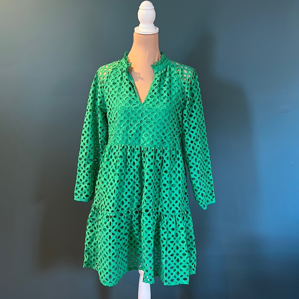 J. Crew Tiered Popover Dress embroidered eyelet in Kelly/Emerald Green Medium